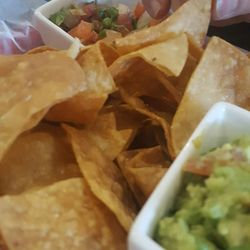 Uno Mas Mexican Style Grill & Tap House