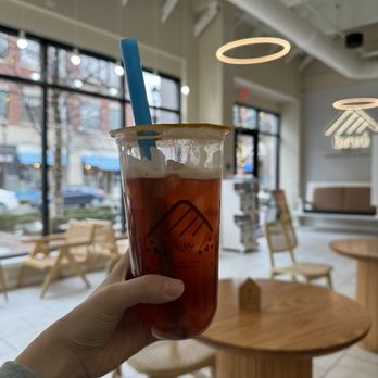Bruu Cafe - Pine Berry Earl Grey Bliss with crystal bubbles - Bubble Tea Near Me - Overland Park, Kansas