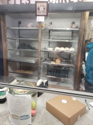 Holmesburg Bakery by null