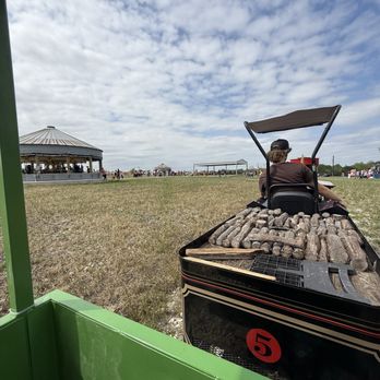 Country Grace Farms - Attraction Farms Near Me - Seguin, Texas