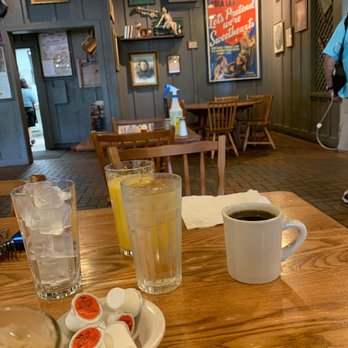 Cracker Barrel Old Country Store - Looks like a Cracker Barrel! - American Near Me - Lakeland, Florida Cracker Barrel Old Country Store - Looks like a Cracker Barrel! - American Near Me - Lakeland, Florida