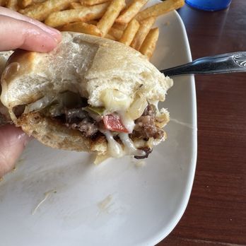 Dave's of Milton - Bars Near Me - Milton, Washington