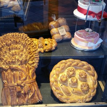 Dunn's Bakery - Window - Bakeries Near Me - London, XGL