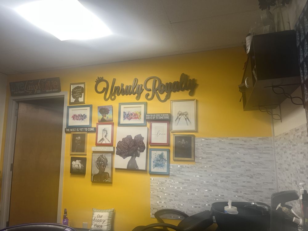 Unruly Royalty Logo