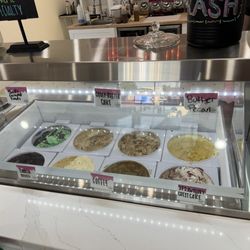 Scoops on Main - Ice cream