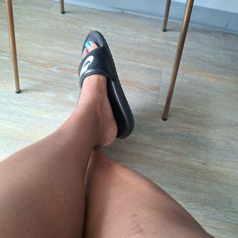 Generator Miami - My legroom while sitting on the edge of my bed. - Hotels Near Me - Miami Beach, Florida