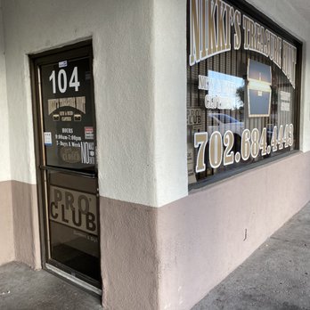 Nikki’s Treasure Hunt - Store front including hours, that they don't stick to! - Thrift Stores Near Me - Las Vegas, Nevada Nikki’s Treasure Hunt - Store front including hours, that they don't stick to! - Thrift Stores Near Me - Las Vegas, Nevada