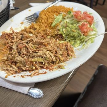 El Charro Grande - Chilaquiles con pollo - Mexican Near Me - Dunn, North Carolina El Charro Grande - Chilaquiles con pollo - Mexican Near Me - Dunn, North Carolina