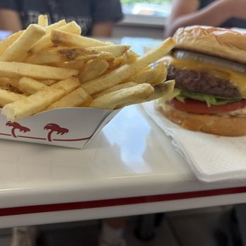 In-N-Out Burger - Cheeseburger and Fries - Fast Food Near Me - Redding, California