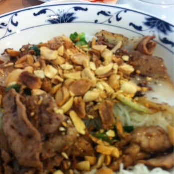Pho Nguyen - Beef Vermicelli.. it tastes so bland!!! - Vietnamese Near Me - Milpitas, California Pho Nguyen - Beef Vermicelli.. it tastes so bland!!! - Vietnamese Near Me - Milpitas, California