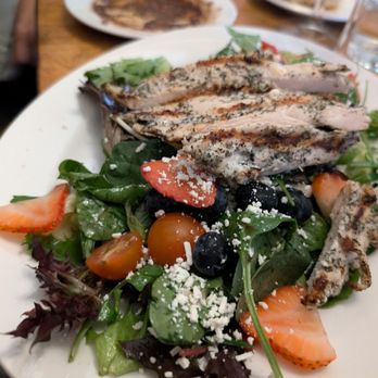 Leo's Italian Social - Grilled Chicken Salad - Italian Near Me - Raleigh, North Carolina