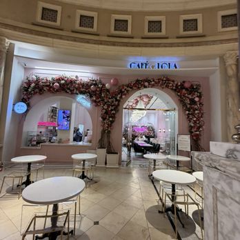 Cafe Lola - Exterior - Bakeries Near Me - Las Vegas, Nevada