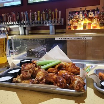Buffalo Wild Wings - Chicken wings at the bar. - American Near Me - Hicksville, New York