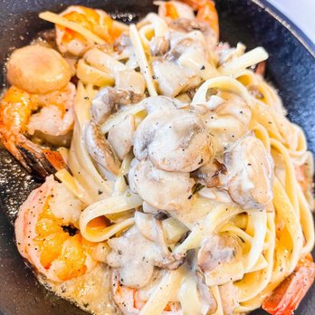 Petit Potato - tiger shrimp teppan pasta - Taiwanese Near Me - Toronto, Ontario Petit Potato - tiger shrimp teppan pasta - Taiwanese Near Me - Toronto, Ontario