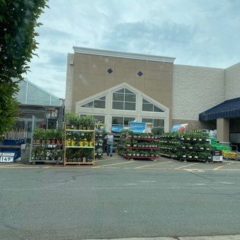 Lowe's Home Improvement - Hardware Stores Near Me - Gordonsville, Virginia Lowe's Home Improvement - Hardware Stores Near Me - Gordonsville, Virginia