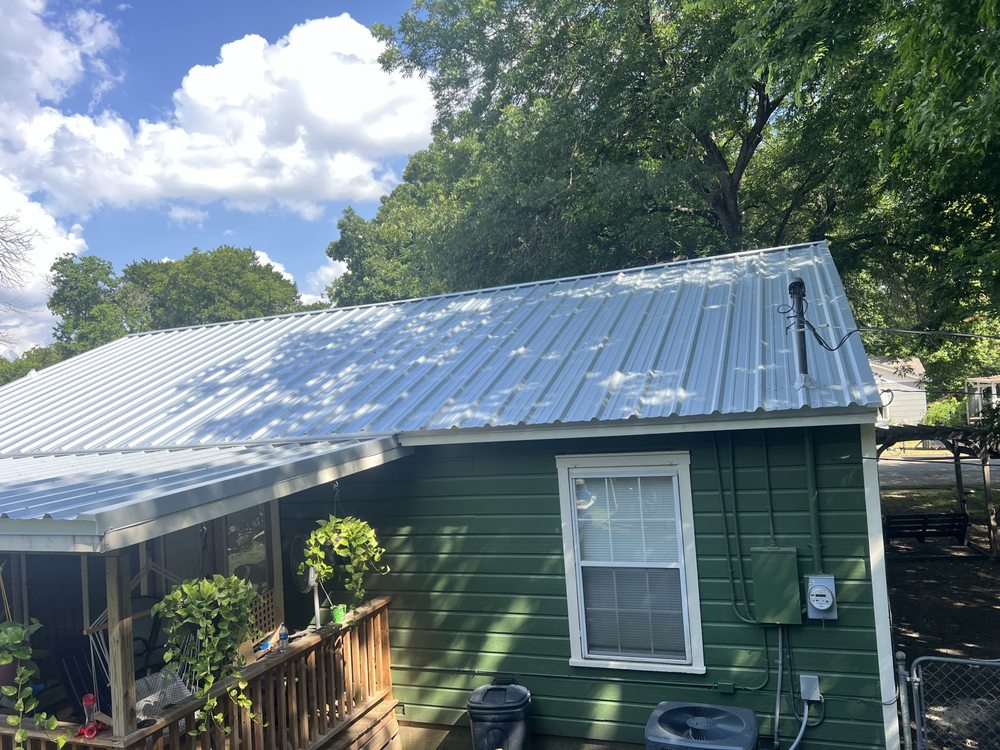 Slide of Victors Welding & Metal Roofing