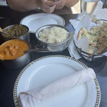 India Palace - Butter chicken, Lamb Saag and Garlic Naan - Indian Near Me - San Diego, California India Palace - Butter chicken, Lamb Saag and Garlic Naan - Indian Near Me - San Diego, California