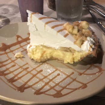 Monkeypod Kitchen - Banana cream pie - New American Near Me - Lahaina, Hawaii