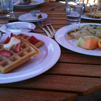 King Estate Winery - Brunch Waffles, and Chicken Crepes. - Wineries Near Me - Eugene, Oregon King Estate Winery - Brunch Waffles, and Chicken Crepes. - Wineries Near Me - Eugene, Oregon
