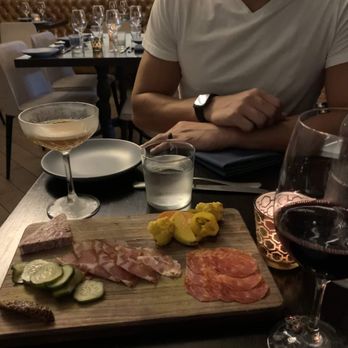 Henley - Charcuterie board and drinks. - New American Near Me - Nashville, Tennessee Henley - Charcuterie board and drinks. - New American Near Me - Nashville, Tennessee