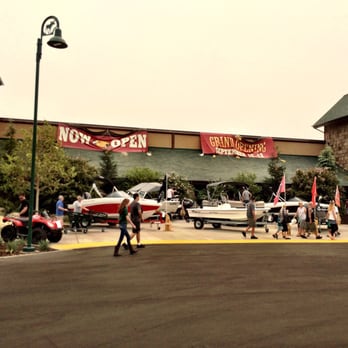 Bass Pro Shops - Grand Opening Banners - Guns & Ammo Near Me - Rocklin, California