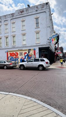 Beale Street Entertainment District by null