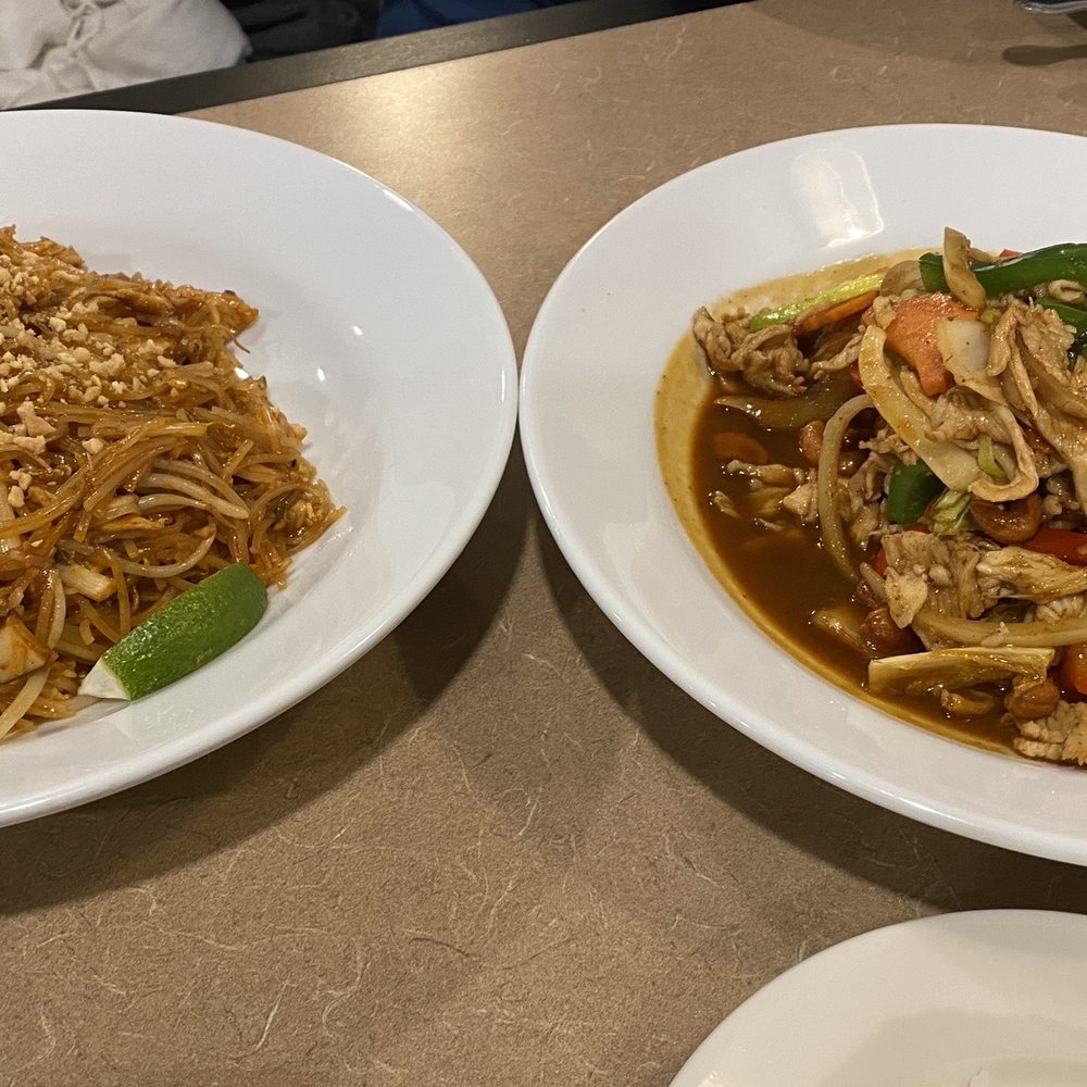 Truly Thai Restaurant - Pad Thai/Pad Cashew - Thai Near Me - Sayreville, New Jersey Truly Thai Restaurant - Pad Thai/Pad Cashew - Thai Near Me - Sayreville, New Jersey
