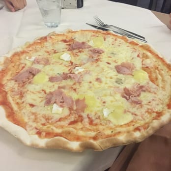 Il Dollaro - Prosciutto e brie sempre con doppia mozzarella - Pizza Near Me - Monza, Manitoba Il Dollaro - Prosciutto e brie sempre con doppia mozzarella - Pizza Near Me - Monza, Manitoba