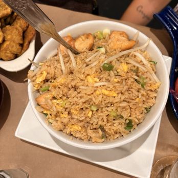 Pio Pio 8 - Chaufa de pollo - Latin American Near Me - New York, New York