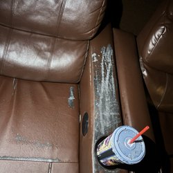 Cinemark Southpark Meadows - Old recliners