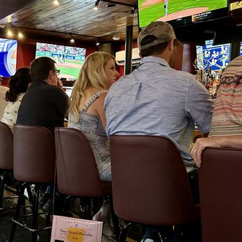 High Motor - Bar Seats - Sports Bars Near Me - Pawtucket, Rhode Island