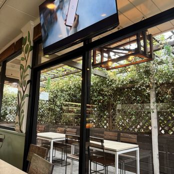 Z Garden - Mediterranean Near Me - Santa Monica, California