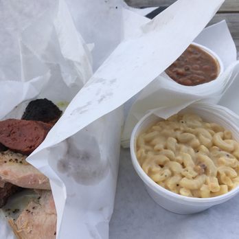 Brown's Bar-B-Que - Barbeque Near Me - Austin, Texas