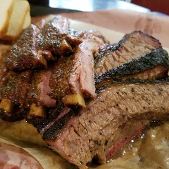 Franklin Barbecue - Ribs and brisket - Barbeque Near Me - Austin, Texas
