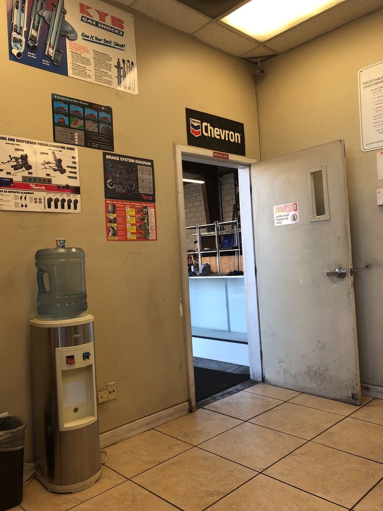 VALLEY WHEELS & TIRES Updated September 2024 1700 24th St