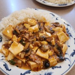 Golden Dragon Chinese Restaurant - Ma Po Tofu, get it spicy! Pork, tofu, mushrooms in a spicy sauce, delicious.