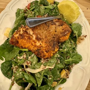 Gia Mia - Spinach salmon salad - Italian Near Me - Naperville, Illinois