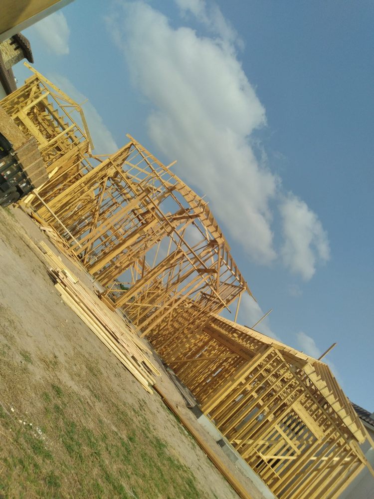 Slide of Adan’s Roofing & Construction