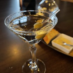 Hvelvet - A fine gin martini