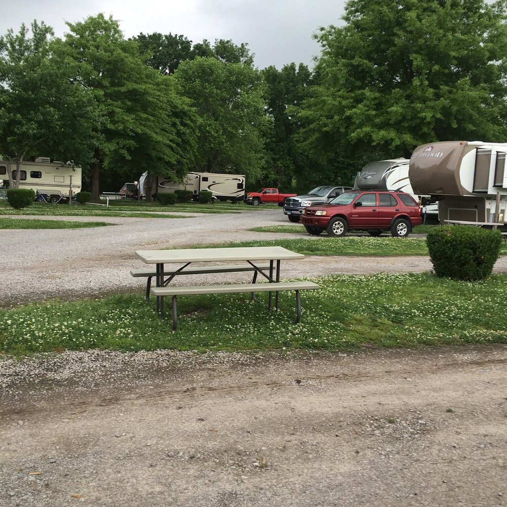 Texas T Campground - RV area - Campgrounds Near Me - Cornersville, Tennessee