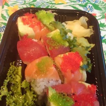 Saga Fusion - Massachusetts girl roll (to go) - Asian Fusion Near Me - Marstons Mills, Massachusetts