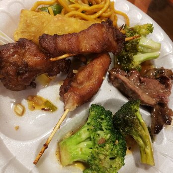 China Harbor Super Buffet - Steak with Broccoli, bourbon chicken on a stick, noodles and a beef egg roll. - Chinese Near Me - Arlington, Texas China Harbor Super Buffet - Steak with Broccoli, bourbon chicken on a stick, noodles and a beef egg roll. - Chinese Near Me - Arlington, Texas