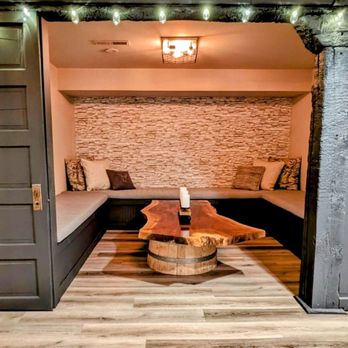 Bivouac Cellars - a wine tasting room - Wine Tasting Room Near Me - Chelan, Washington Bivouac Cellars - a wine tasting room - Wine Tasting Room Near Me - Chelan, Washington
