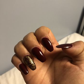 312 Nails & Spa - The right is more thick than the left hand - Nail Salons Near Me - Chicago, Illinois 312 Nails & Spa - The right is more thick than the left hand - Nail Salons Near Me - Chicago, Illinois