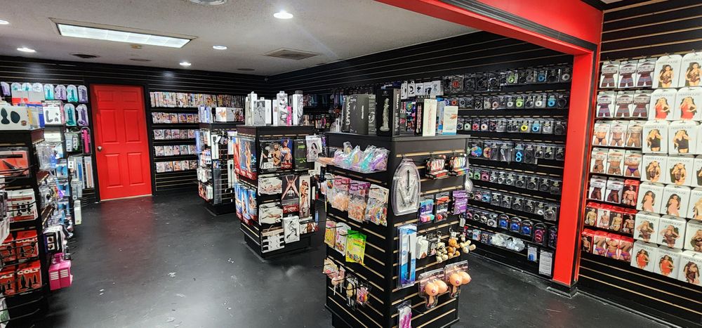 LIPSTIX ADULT SUPERSTORE - Updated April 2026 - 20 Photos - 1462 Us-41