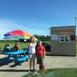 Paradise Snow Shaved Ice - Paradise Snow is a great treat! Add the Snow Cap on your flavor. It's Delish!