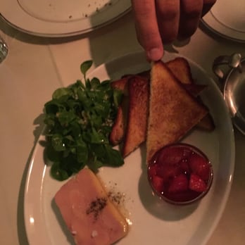 Maple & Ash - Foie gras w brioche - Steakhouses Near Me - Chicago, Illinois Maple & Ash - Foie gras w brioche - Steakhouses Near Me - Chicago, Illinois