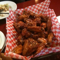 Teddy's Food Fun & Spirits - Teddy's style wings. FAMOUS!