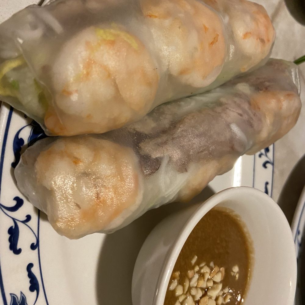 Bambu Vietnamese Cuisine - Spring rolls with peanut sauce - Vietnamese Near Me - Springfield, Missouri Bambu Vietnamese Cuisine - Spring rolls with peanut sauce - Vietnamese Near Me - Springfield, Missouri