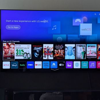 Bay Area Wall Mounts - Big screen on the wall - Home Theatre Installation Near Me